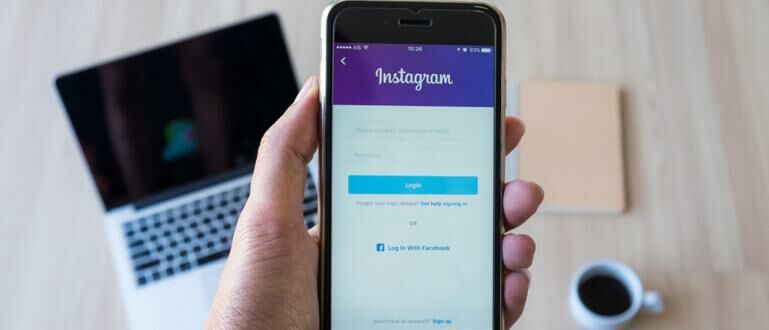 Masuk Ig Melalui Fb. Cara Login Akun Instagram dengan Facebook Update 2023, Cepat dan Lebih Mudah!
