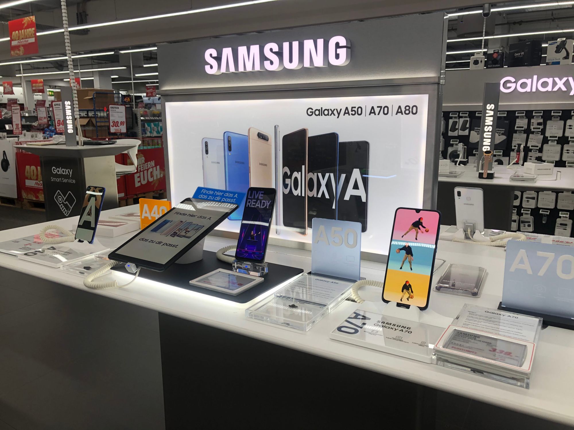 Hp Samsung Terbaik 2020. Selain Samsung A50, Berikut Deretan HP Samsung Galaxy A Series Terbaik 2020