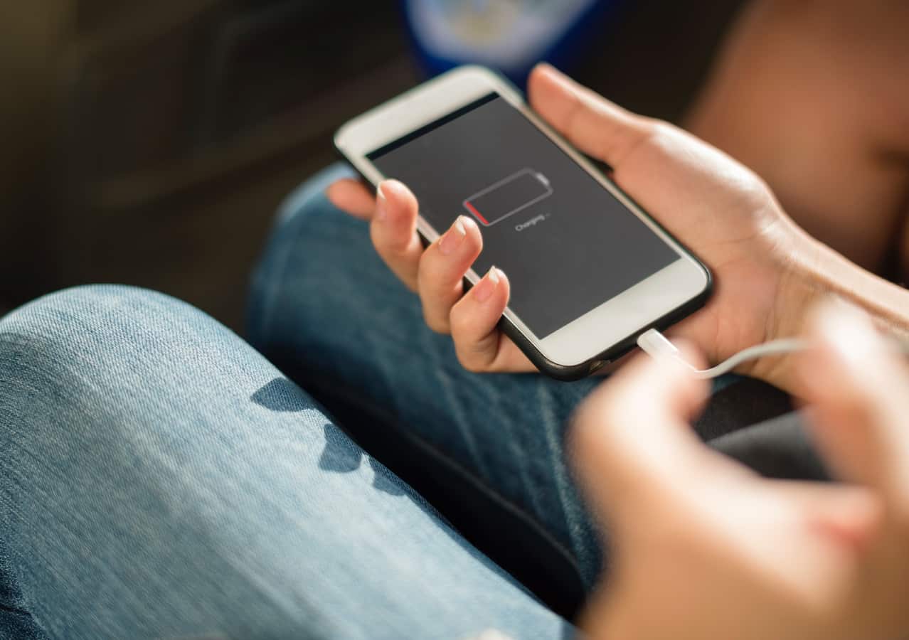 Laptop Tidak Bisa Di Charge Saat Hidup. 4 Cara Mengatasi Iphone Tidak Bisa Dicharge Dalam Keadaan Mati yang Perlu Kamu Tahu