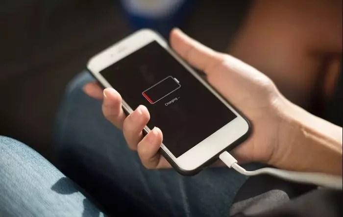 Iphone 6 Mati Total Tidak Bisa Di Charge. iPhone Mati Total Tidak Bisa di Charge? Ini Solusinya