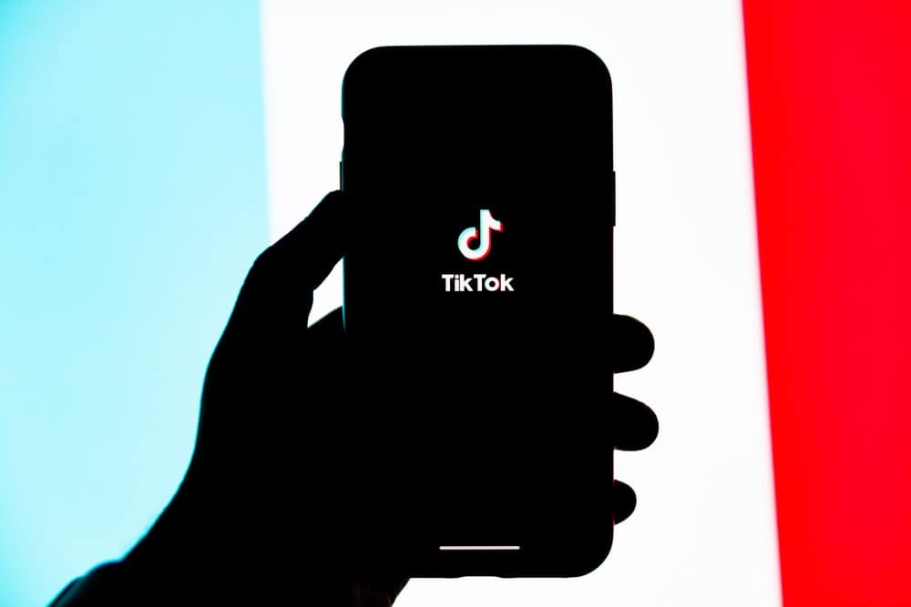 Lagu Sedih Tik Tok 2021. 10 Daftar Lagu Galau Inggris yang Sering FYP di TikTok