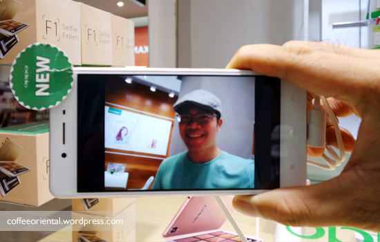 Cara Penggunaan Oppo F1s. Nangkring Seru Pakai OPPO F1, Selfie Sempurna Setiap Saat