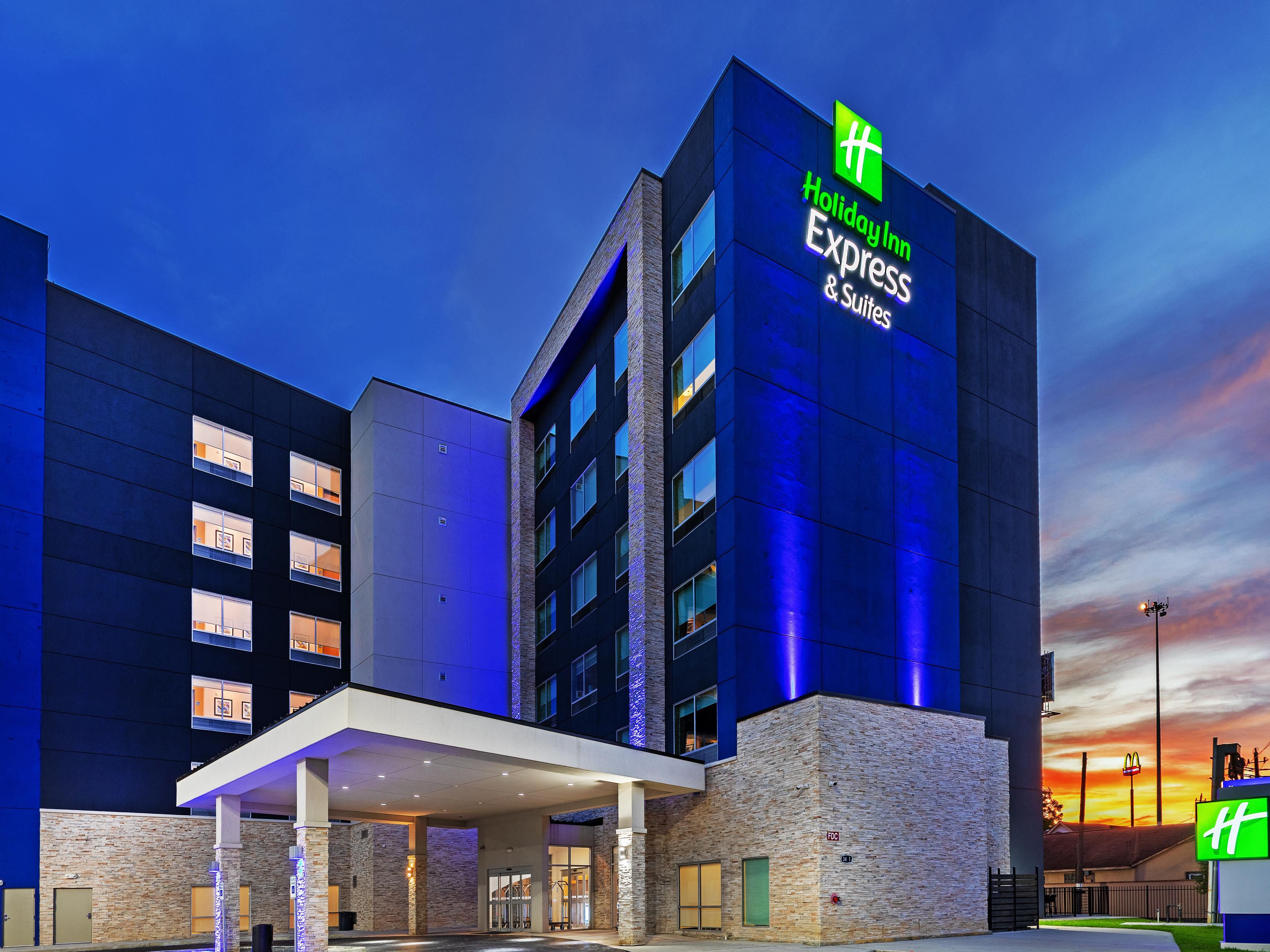 Icon Sorotan Instagram Keren. Holiday Inn Express & Suites Houston