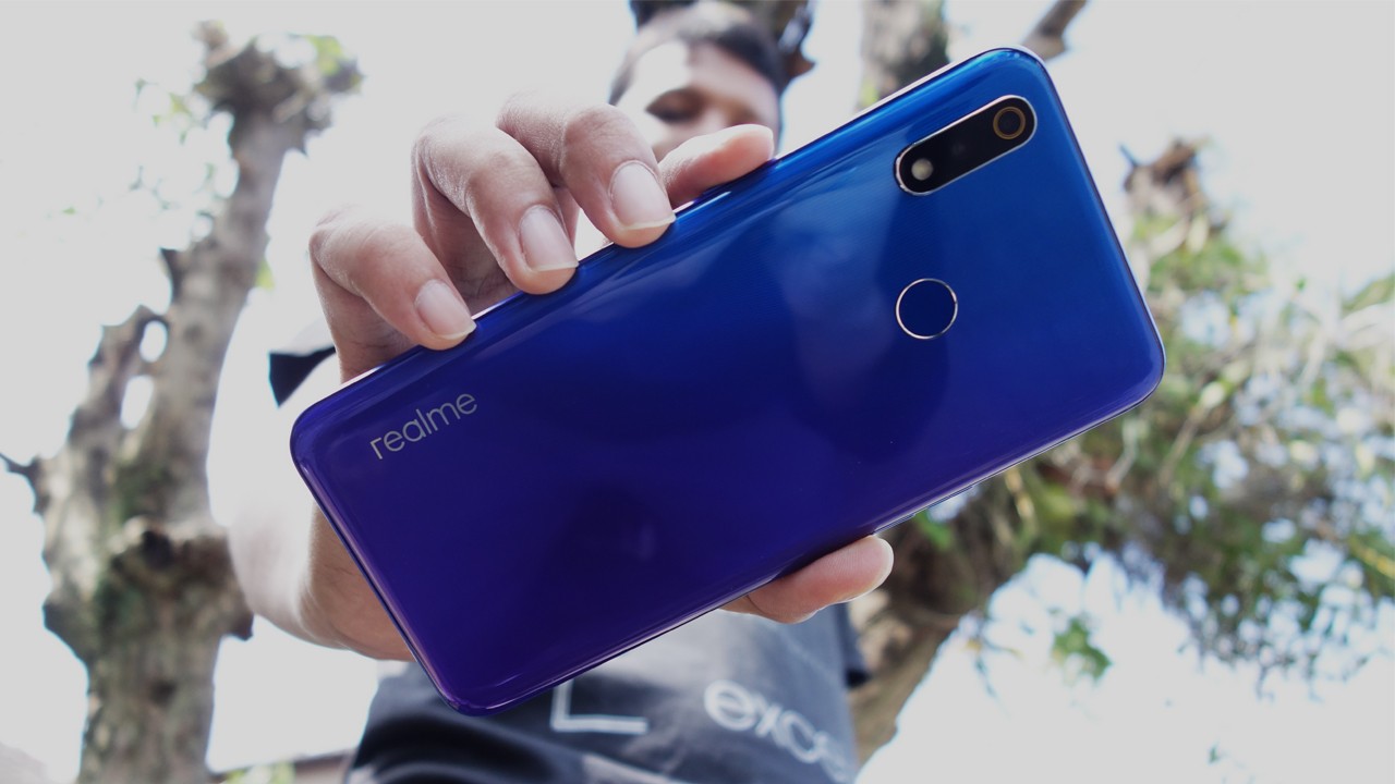 Kelebihan Dan Kekurangan Realme 3 Pro. Kelebihan dan Kekurangan realme 3 Pro – Monster Baru Menengah Ke Bawah?