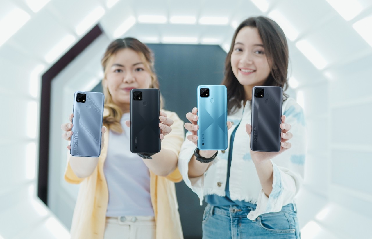 Hp Realme Yang Anti Air. Tahan Cipratan Air dan Banting! realme C25 Resmi Meluncur di Indonesia