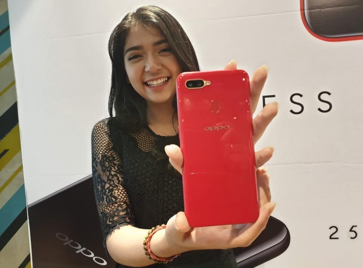 Cara Menggunakan Dual Kamera Oppo A5s. OPPO A5s Andalkan Kamera Ganda dan Daya Baterai Besar