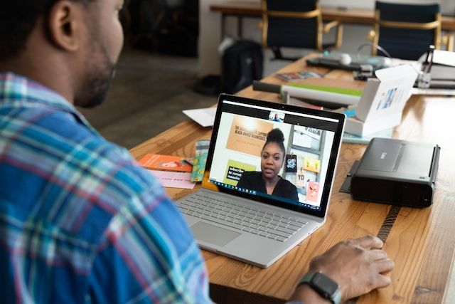 Video Call Di Laptop. Cara Video Call WhatsApp Web di PC, Lakukan ini!