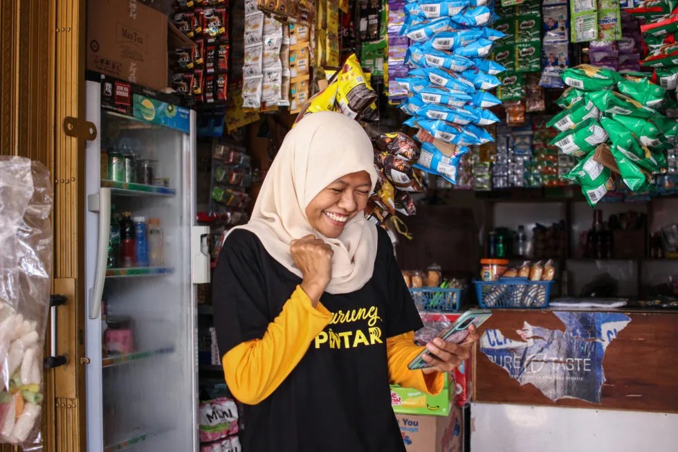 Apa Itu Warung Pintar. How Warung Pintar moved from a kiosk focused startup to an end-to-end digital solution for retail in Indonesia