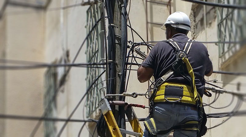 Biaya Tarik Kabel Indihome. Pemasangan Jaringan Indihome Baru Diminta Biaya Kabel Rp7.000 per Meter