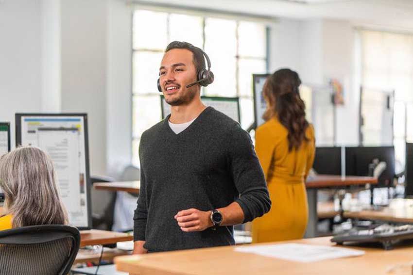 Suara Headset Kecil Sebelah. Suara Headset Kecil Sebelah, Begini Cara Mengatasinya