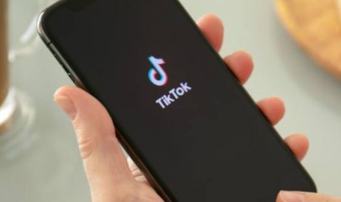 Cara Menduetkan Video Di Tiktok. Cara Menggabungkan Video di TikTok ⋆ SimakTekno