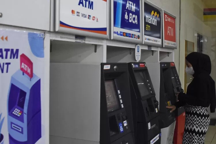 Bayar Listrik Di Atm Bca. Cara Bayar Tagihan Listrik Lewat ATM BRI, BCA, BNI, dan Mandiri