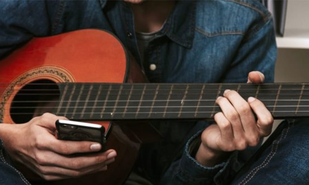 Aplikasi Chord Gitar Offline Iphone. 10 Aplikasi Kunci Gitar dan Lirik Lagu Paling Lengkap